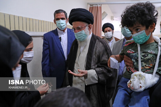 آرتین سرایداران در دیدار با مقام معظم رهبری برای تکمیل روند درمان آرتین آماده هستیم