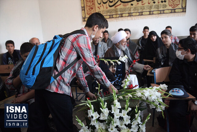 ویدئو / روز دانش‌آموز، به یاد دانش‌آموز شهید حملۀ شاهچراغ