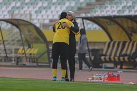 هفته سوم لیگ برتر فوتبال بانوان، سپاهان - زارع باتری سنندج