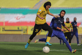 هفته سوم لیگ برتر فوتبال بانوان، سپاهان - زارع باتری سنندج