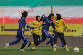 هفته سوم لیگ برتر فوتبال بانوان، سپاهان - زارع باتری سنندج