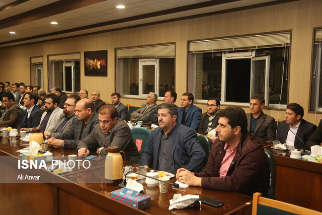 نشست معاون امور مجلس رئیس جمهور با دانشگاهیان اردبیل