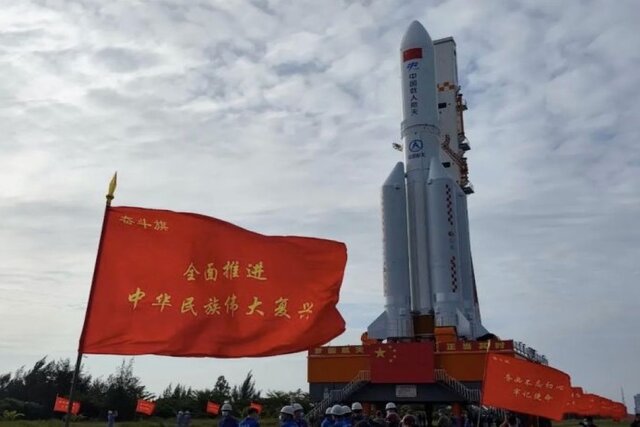 بقایای یک موشک چینی امروز به زمین برخورد می‌کند