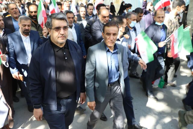 آغاز راهپیمایی باشکوه ۱۳ آبان در لرستان/ مرگ بر آمریکا طنین انداز شد