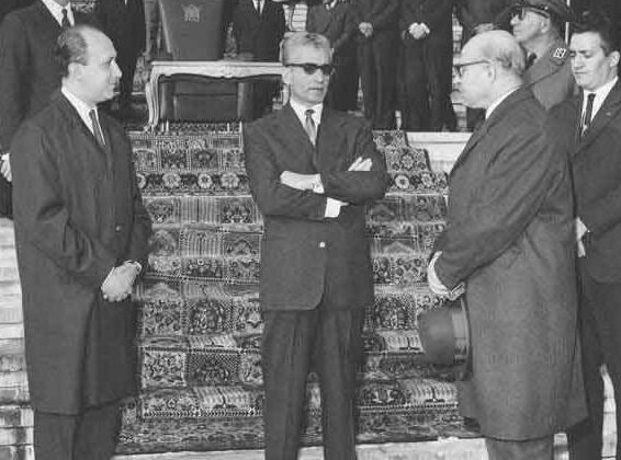 باخت رژیم پهلوی و میزِ قمار ارتشبد ازهاری