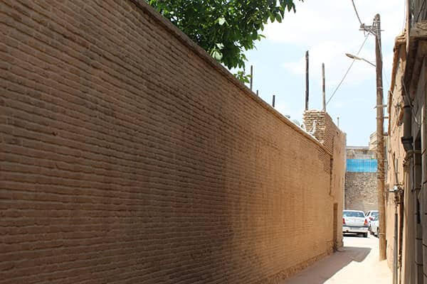 ماجرای عجیب تخریب «باغ ایلخانی» در شیراز با مجوز میراث