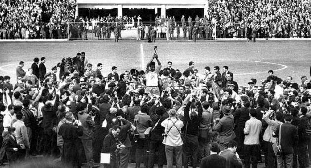 داستانهای ناشنیده از جام جهانی ۱۹۶۲/ پذیرایی از ایتالیا با آب دهان!