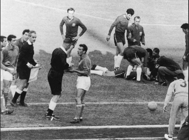 داستانهای ناشنیده از جام جهانی ۱۹۶۲/ پذیرایی از ایتالیا با آب دهان!