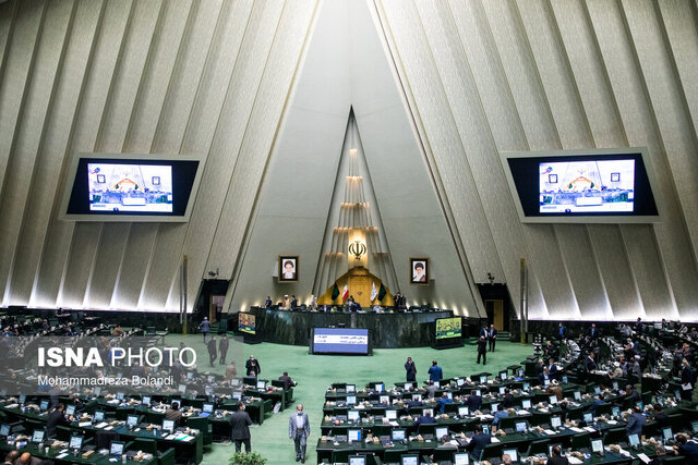 تخفیف ۵۰ درصدی حق انشعاب برای مدارس و خوابگاههای متاهلی خیرین ساز تخفیف ۵۰ درصدی حق انشعاب برای مدارس و خوابگاههای متاهلی خیرین ساز