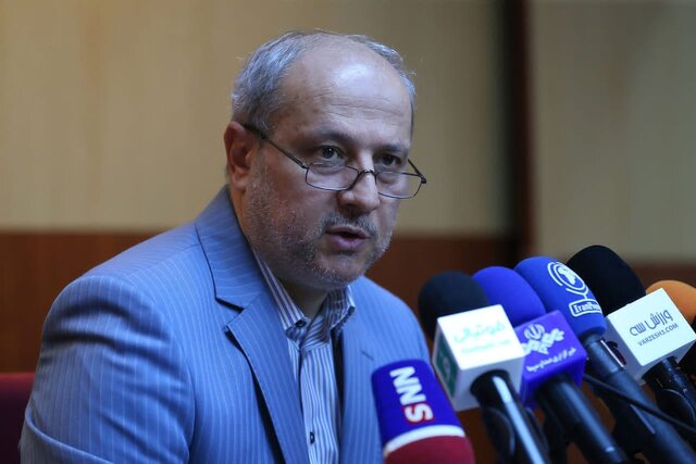 هاشمی: کمتر از ۲۰ طلا در بازیهای آسیایی میآوریم/ فوتبال میتواند نقره یا برنز بگیرد هاشمی: کمتر از ۲۰ طلا در بازیهای آسیایی میآوریم/ فوتبال میتواند نقره یا برنز بگیرد