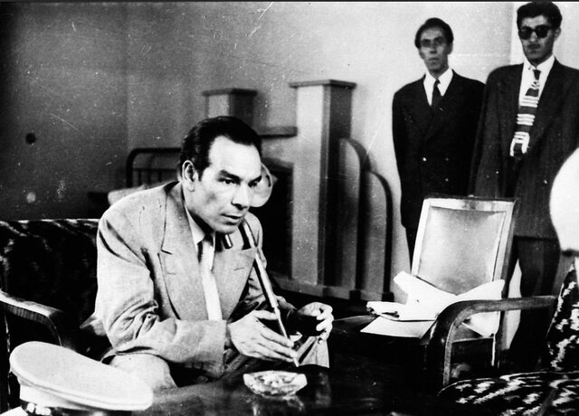 کینه دربار پهلوی از دیپلمات مصدقی کینه دربار پهلوی از دیپلمات مصدقی