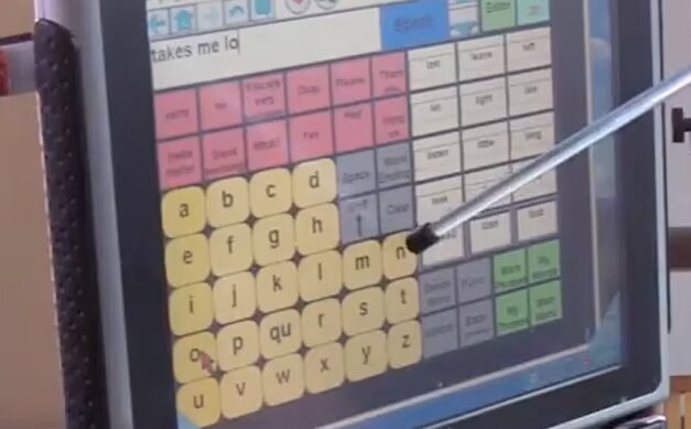 دستگاهی که امواج مغزی بیماران فلج کامل را به جمله تبدیل میکند