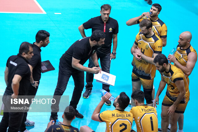 شهداب موتور پیکان را مجدد خاموش کرد