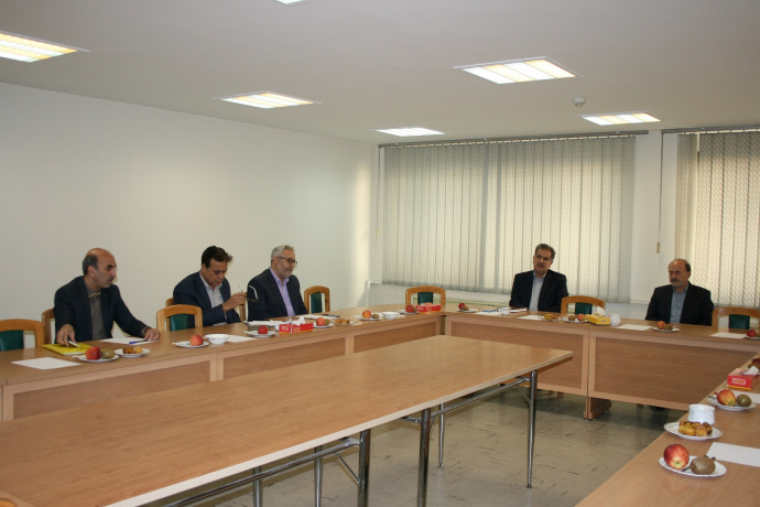 وعده حمایت از اجرای برنامه توسعه ایستگاههای لرزهنگاری در کشور