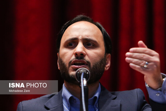 عکس: آرشیو دولت با متضررکردن مردم در بورس برای خود منفعت ایجاد نمیکند