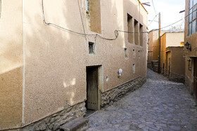 روستای تاریخی برزُک