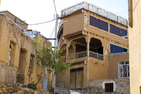 روستای تاریخی برزُک