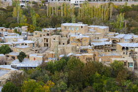 روستای تاریخی برزُک