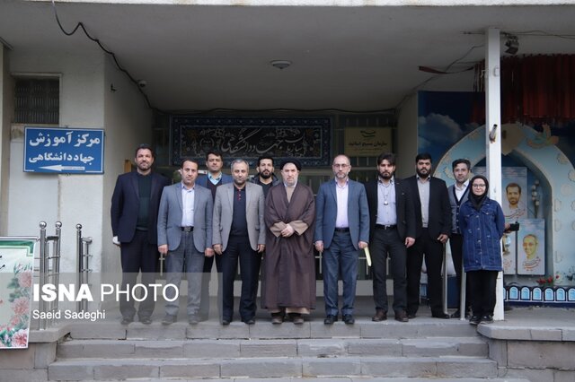 بازدید نماینده مردم تبریز از جهاددانشگاهی آذربایجان شرقی
