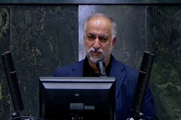 استعفای یک نماینده/حذف مالیات واردات مواد اولیه دارویی/بررسی مجدد قانون انتخابات مجلس