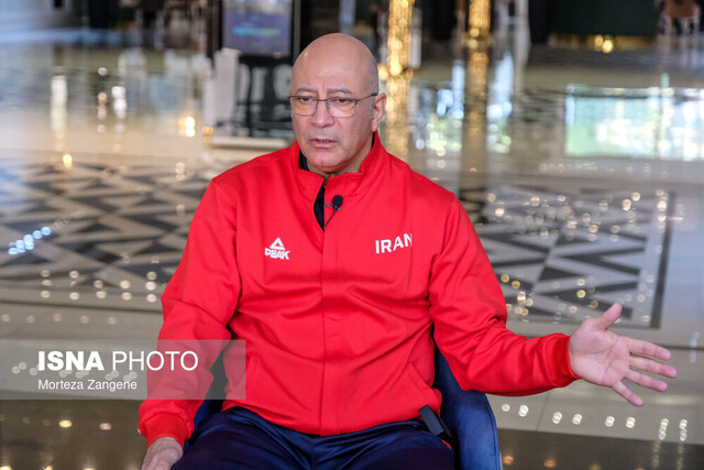 پاسخ کوبنده سرمربی تیم ملی بسکتبال به مصطفی هاشمی: کاپیتان هم بودم او حسادت میکرد