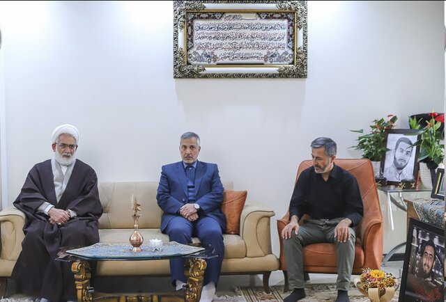 شمار محکومان به اعدام در تهران به پنج نفر رسید/ آزادی ۴۲ نفر در زاهدان/ اعلام وضعیت حسین رونقی