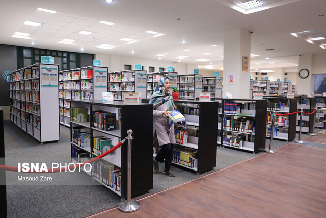 ارائه ۴۰ خدمت متنوع و جالب در زیباترین کتابخانه ایران