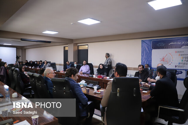 نشست تخصصی بررسی وضعیت کتب علمی و دانشگاهی در جهاد دانشگاهی آذربایجان شرقی برگزار شد