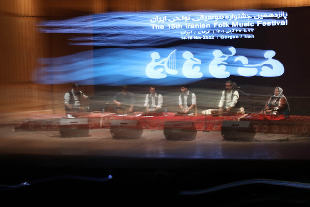 عاشیقهای زن آغازگر جشنواره نواحی شدند