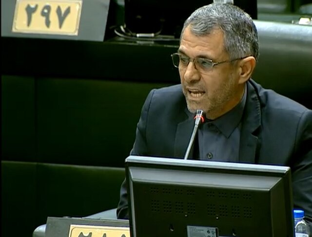بدری: به حقوق کارگران در سال ۱۴۰۳ توجه ویژه شود بدری: به حقوق کارگران در سال ۱۴۰۳ توجه ویژه شود