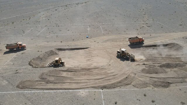 زمین پروژه ۵۶۰ هکتاری نهضت ملی مسکن قم ادارات نه پروژهها را میسازند، نه زمینها را پس میدهند!