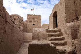 ایران شناسی؛ قلعه سریزد