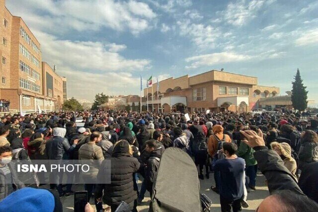 دانشجویان سطح تحلیل خود را نسبت به حوادث جاری ارتقاء دهند دانشجویان سطح تحلیل خود را نسبت به حوادث جاری ارتقاء دهند