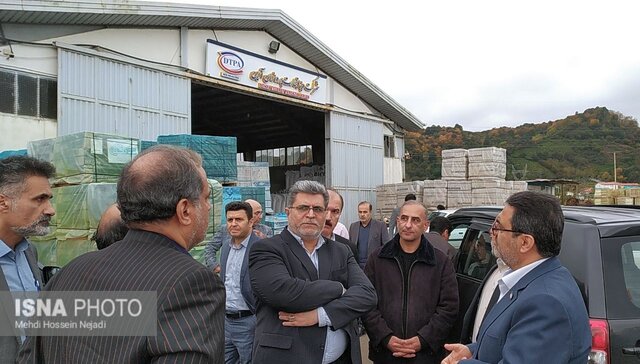 بازدید مدیران ستادی سازمان راهداری و حمل و نقل جادهای کشور از پایانه مرزی و بار آستارا