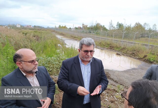 بازدید مدیران ستادی سازمان راهداری و حمل و نقل جادهای کشور از پایانه مرزی و بار آستارا