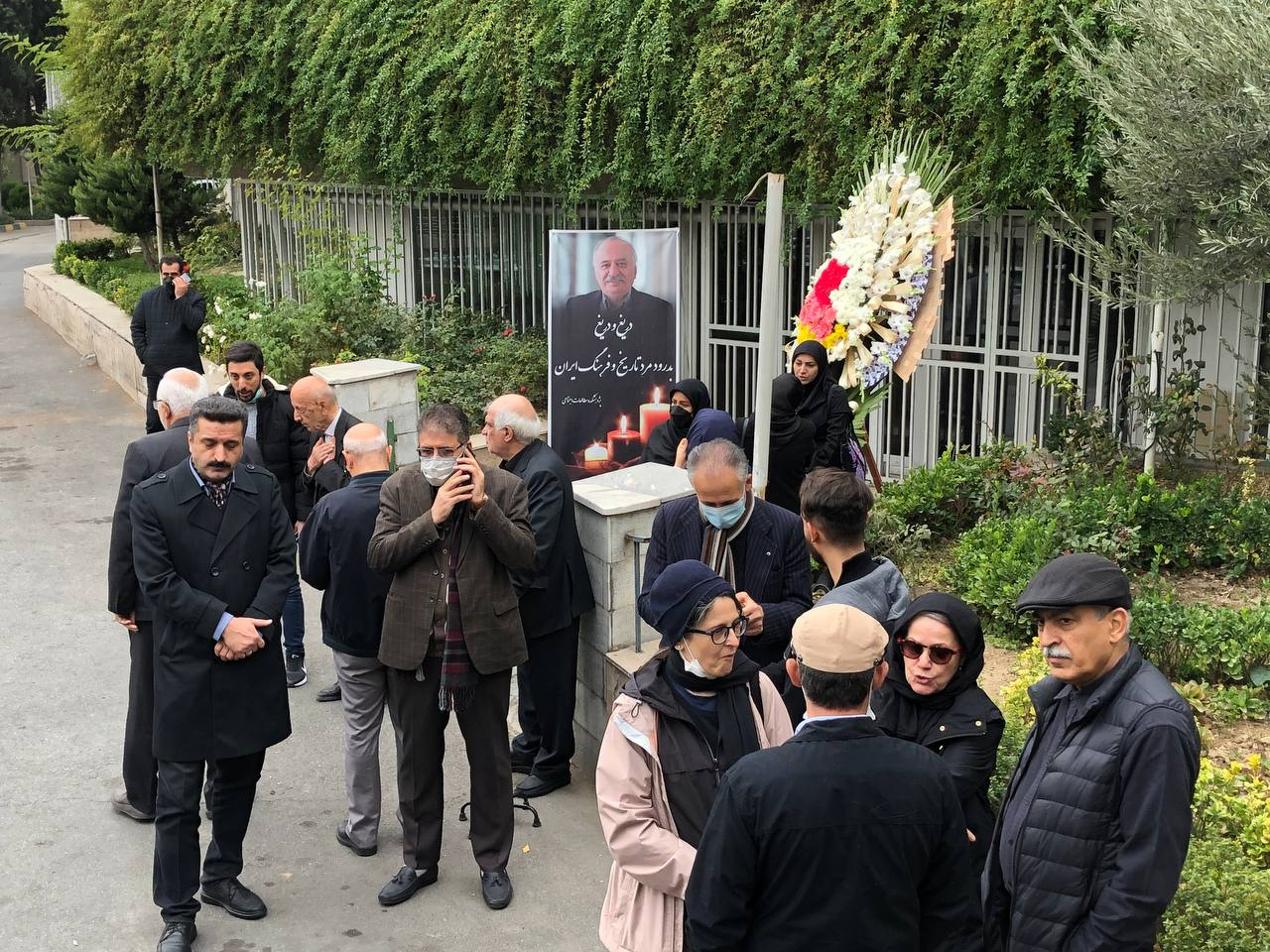 پیکر ناصر تکمیل همایون بهسوی زادگاهش بدرقه شد