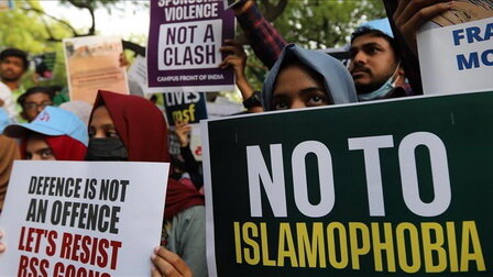 اسلام هراسی در آمریکا و اروپا باعث گسترش نفرت علیه مسلمان شده است