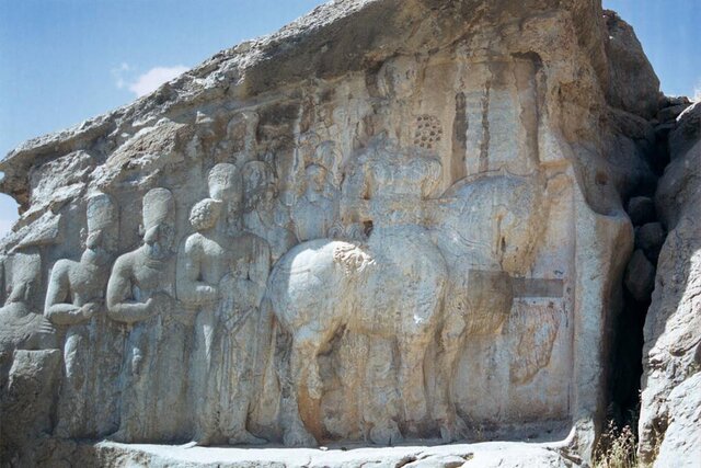 بیگانهای که در اوستا هم نفوذ کرد بیگانهای که در اوستا هم نفوذ کرد