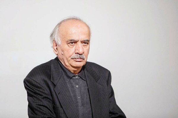 و ناصر تکمیلهمایون چنین بود... و ناصر تکمیلهمایون چنین بود...
