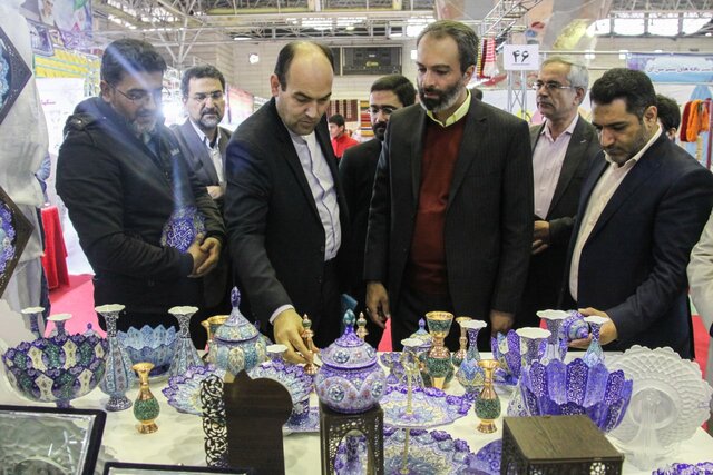 تحقق تعهد یک ساله اشتغال در نیمه سال/عقبماندگی 19درصدی مشاغل خانگی از شاخص جهانی