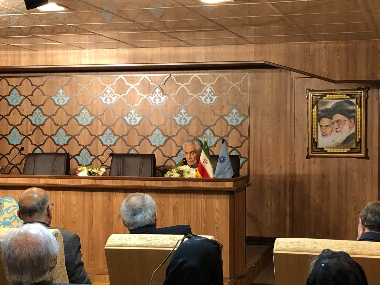 مسئلهای که ناصر تکمیل همایون کمتر به آن توجه کرد