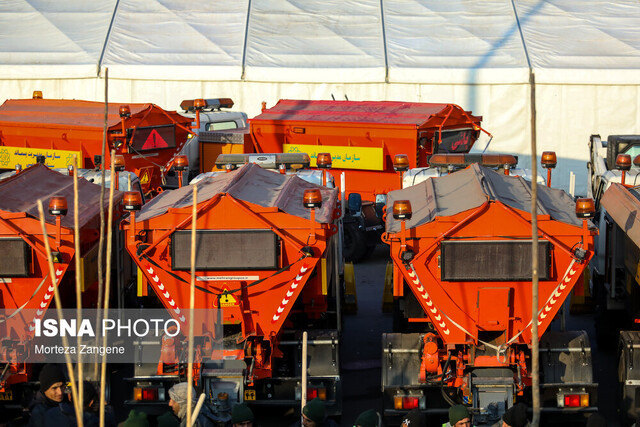 عکس آرشیوی است نیاز کشور به واردات ماشینآلات سنگین قطع شد/امسال ۹۹ واحد راکد به چرخه تولید بازمیگردد