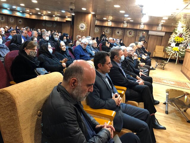 مسئلهای که ناصر تکمیل همایون کمتر به آن توجه کرد