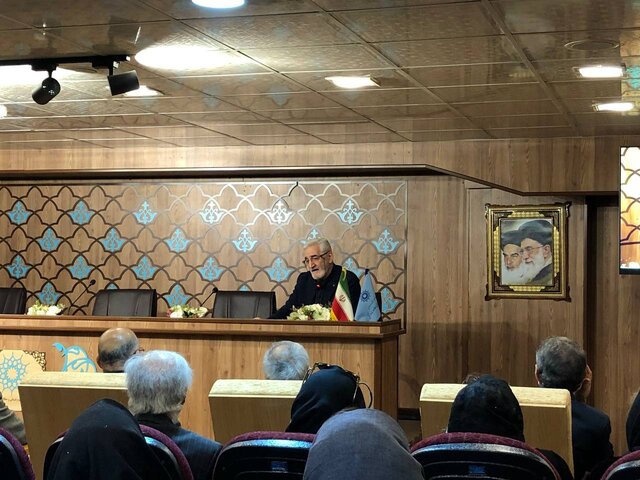 مسئلهای که ناصر تکمیل همایون کمتر به آن توجه کرد