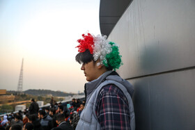 تماشای اولین بازی ایران در جام جهانی قطر - باغ کتاب تهران