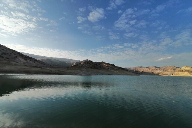 کاهش ارتفاع آب در سد ایلام به روابت تصویر