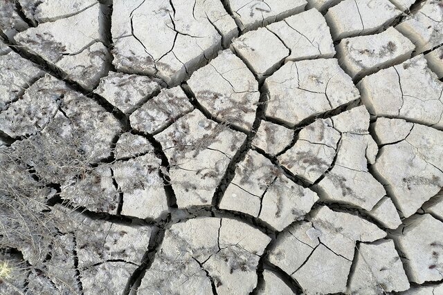 کاهش ارتفاع آب در سد ایلام به روابت تصویر