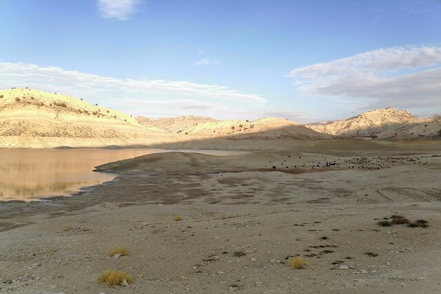 کاهش ارتفاع آب در سد ایلام به روابت تصویر