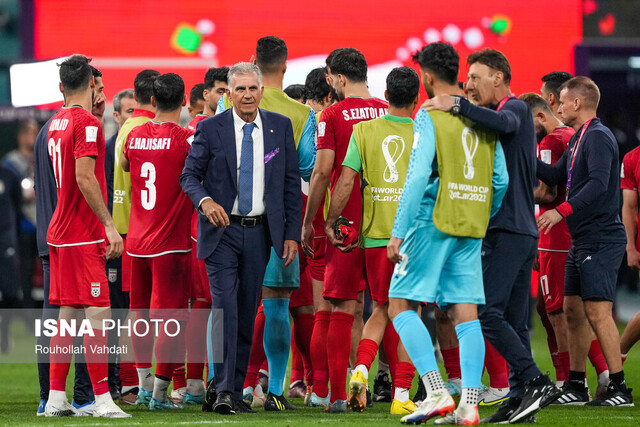 تصویری از بازی ایران در مقابل تیم ملی انگلستان در جامجهانی ۲۰۲۲ قطر روزنامهها پس از شکست ایران چه تیتر زدند؟