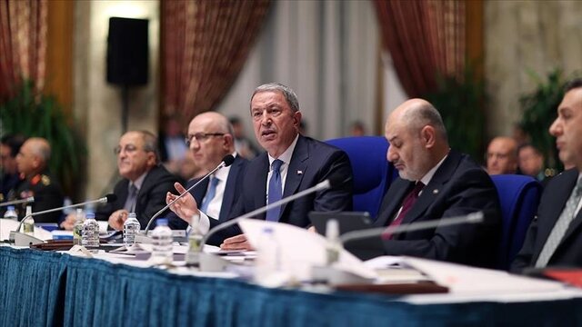 وزیر دفاع ترکیه از احتمال دیدار با همتایان روس و سوری خود خبر داد وزیر دفاع ترکیه از احتمال دیدار با همتایان روس و سوری خود خبر داد